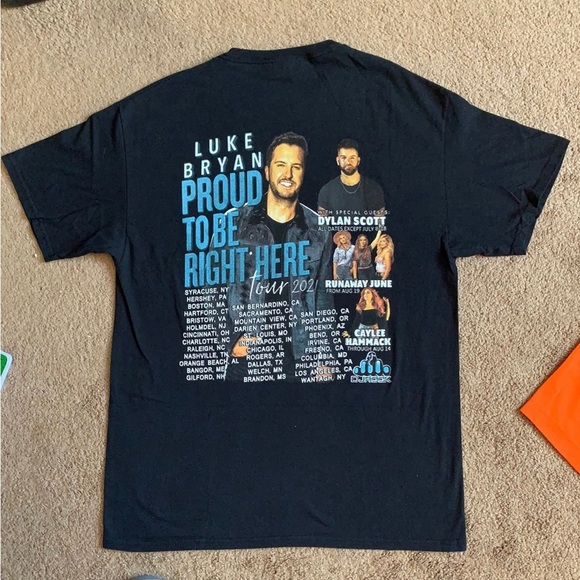 Luke Bryan - Picture 5 of 7